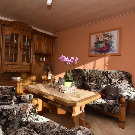 Geraeumige Mit Garten In Brusow *