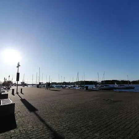 Lägenhet Geraeumige Mit Garten In Brusow Kröpelin