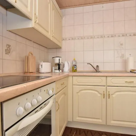 Geraeumige Mit Garten In Brusow